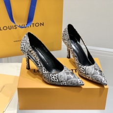 Louis Vuitton Heeled Shoes